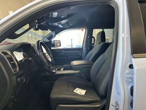 Used 2019 RAM 1500 Big Horn AWD/4WD image 13