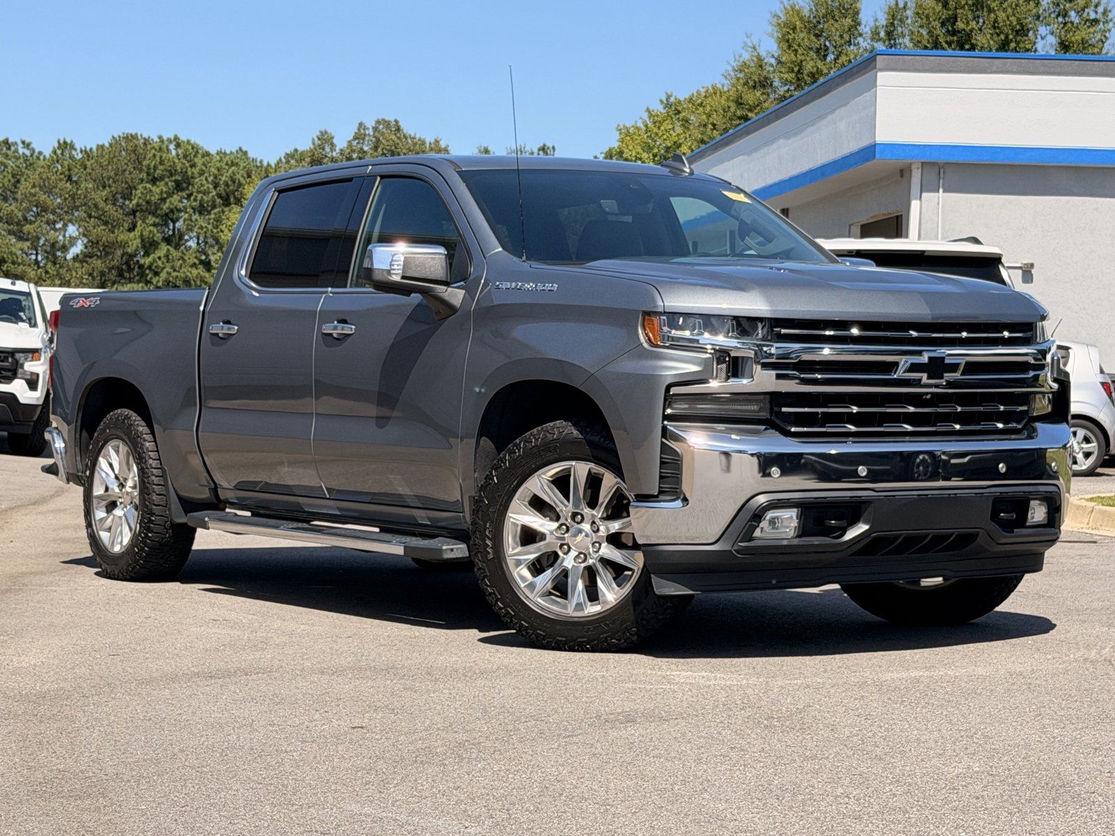Used 2019 Chevrolet Silverado 1500 LTZ w/ LTZ Plus Package AWD/4WD image 2