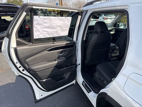 New 2026 Honda Pilot EX-L image 11