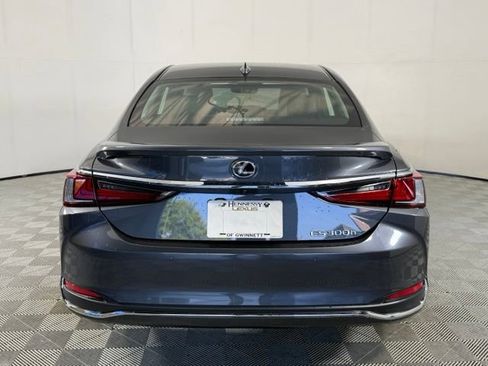 Used 2025 Lexus ES 300h w/ Technology Package FWD image 8