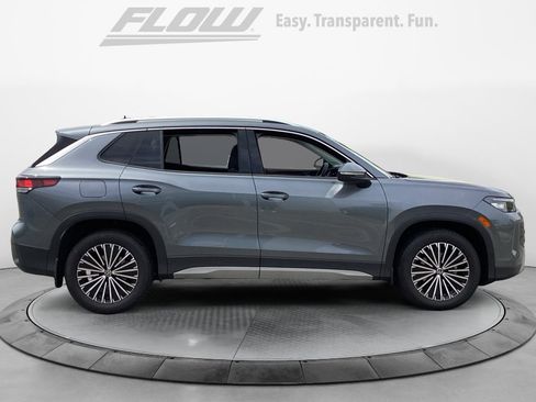 Used 2025 Volkswagen Tiguan S w/ 18" Wheel Package FWD image 8