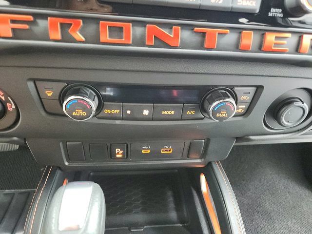 Used 2025 Nissan Frontier PRO-4X AWD/4WD image 29