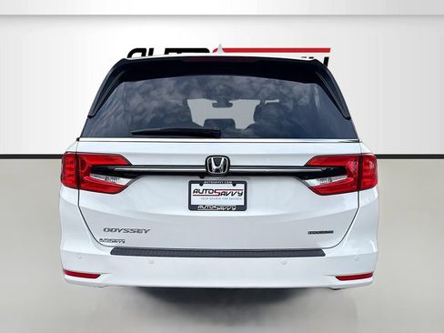 Used 2023 Honda Odyssey Touring image 6