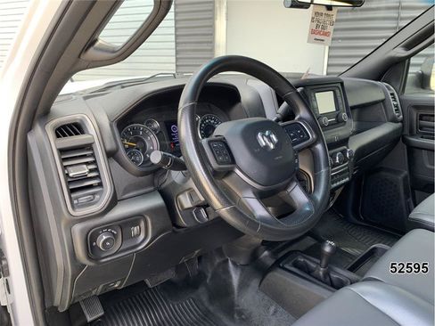 Used 2022 RAM 2500 Tradesman w/ Chrome Appearance Group AWD/4WD image 24