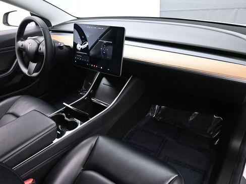 Used 2019 Tesla Model 3 Long Range image 20
