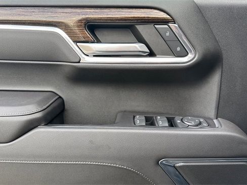 Used 2023 GMC Sierra 1500 Elevation image 11