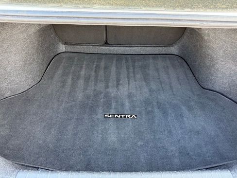 Used 2022 Nissan Sentra SV image 17