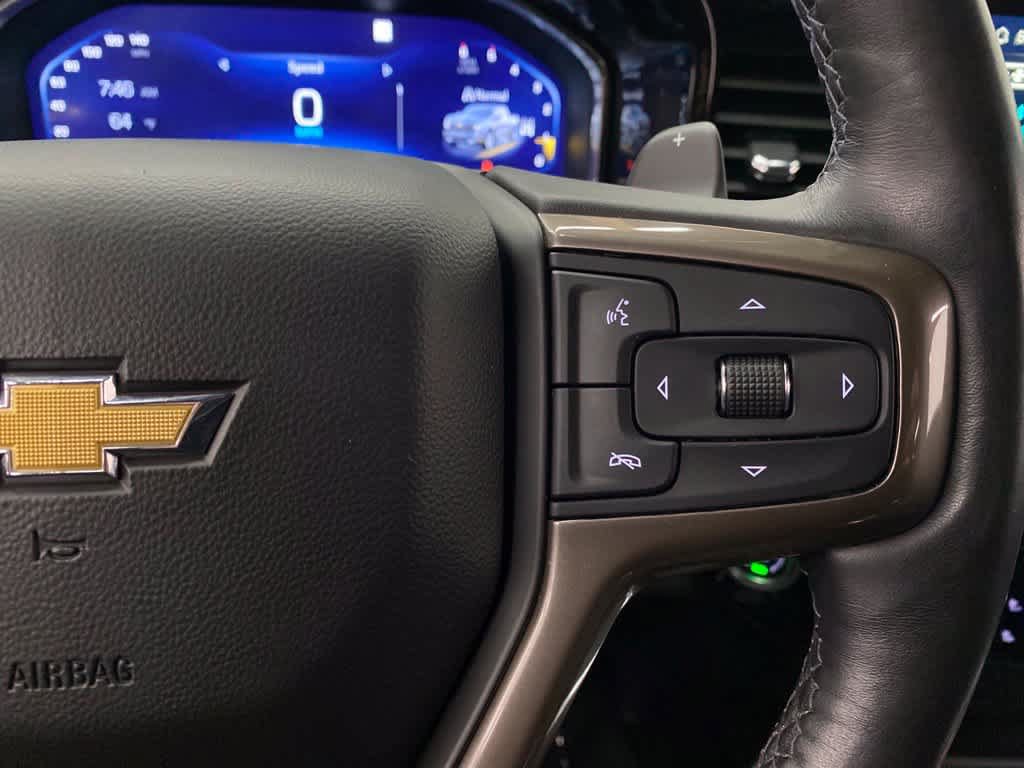 Used 2022 Chevrolet Silverado 1500 High Country w/ High Country Premium Package AWD/4WD image 21