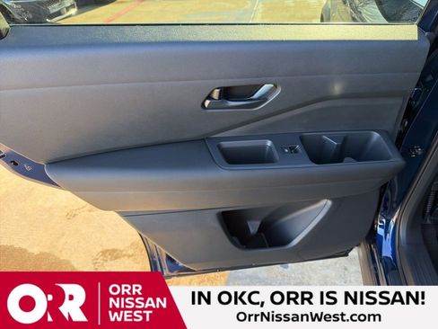 New 2026 Nissan Pathfinder SV image 14