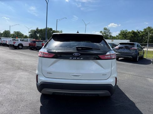 Used 2023 Ford Edge SEL w/ Convenience Package AWD/4WD image 5