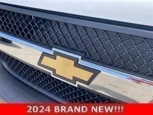 Used 2024 Chevrolet Express 2500 w/ Driver Convenience Package RWD image 27