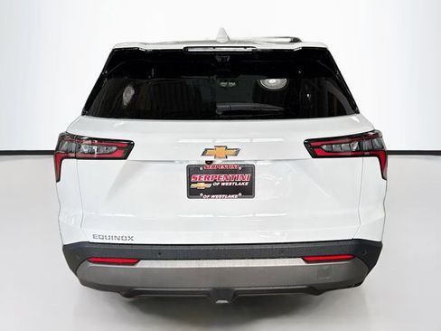 New 2026 Chevrolet Equinox LT w/ Safety and Technology Package image 7