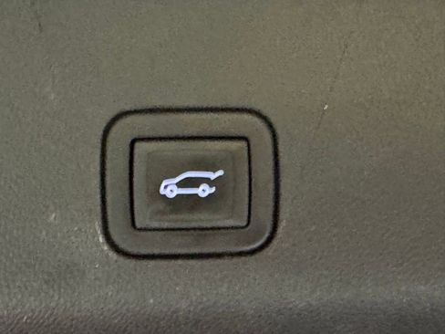 Used 2023 Chevrolet Tahoe RST image 21