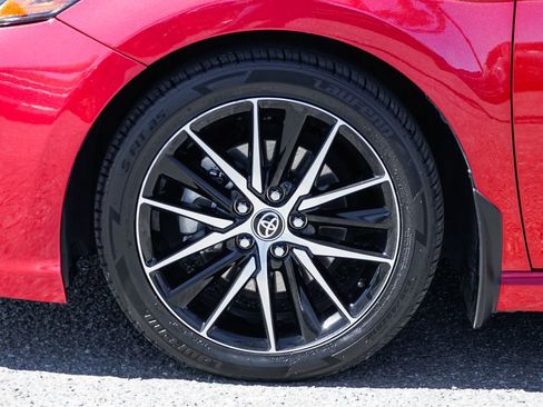 Used 2022 Toyota Camry SE image 38