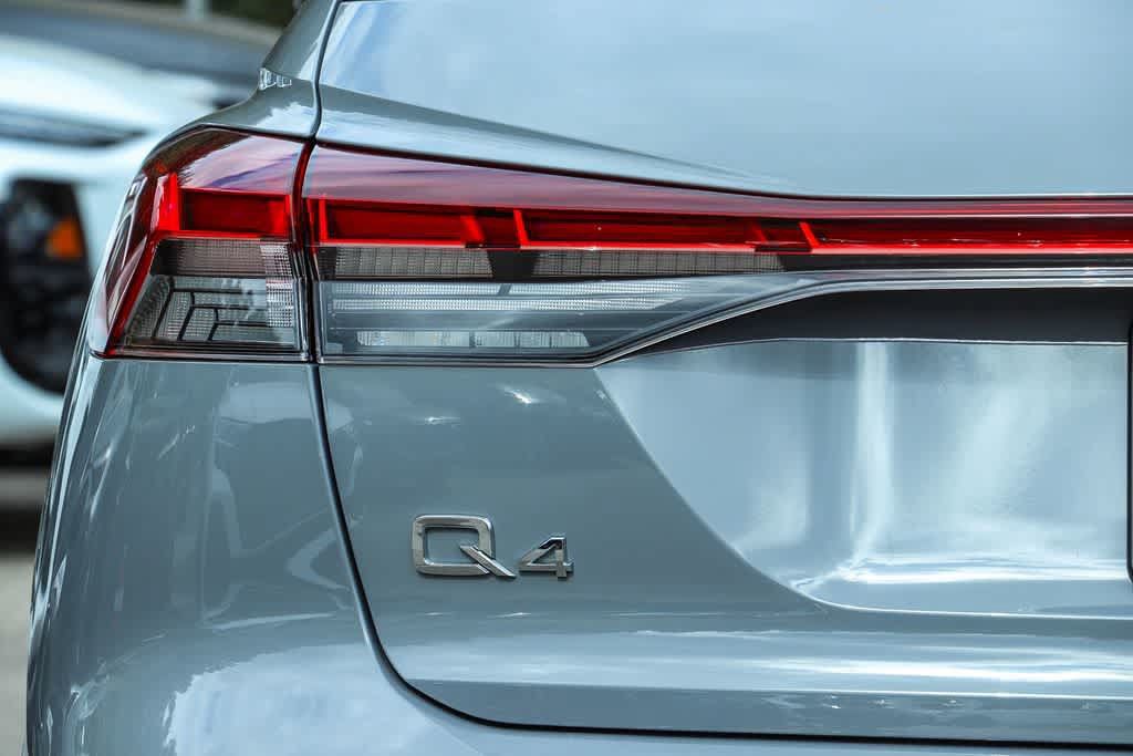 Used 2023 Audi Q4 e-tron Premium Plus w/ Premium Plus RWD image 9