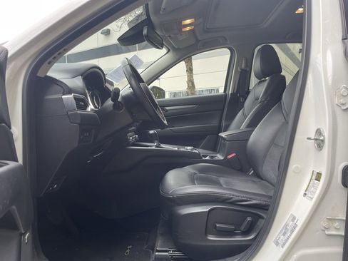Used 2020 MAZDA CX-5 Touring image 17