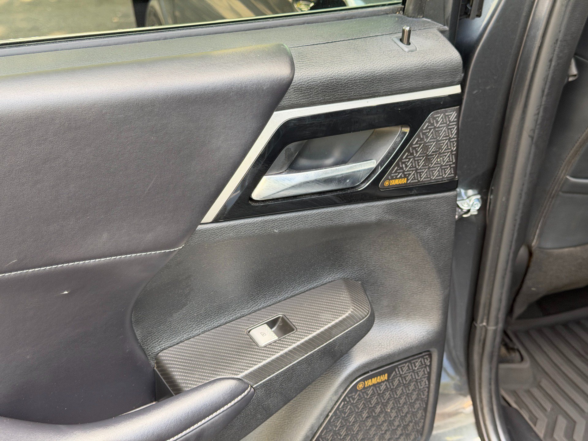 Used 2025 Mitsubishi Outlander SE FWD image 49