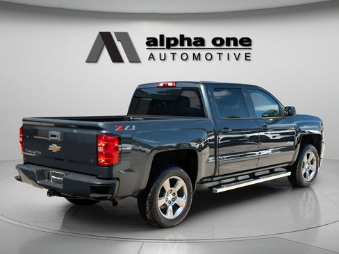 Used 2018 Chevrolet Silverado 1500 LT w/ Texas Edition AWD/4WD image 7