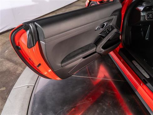 Used 2018 Porsche 911 GT3 image 20