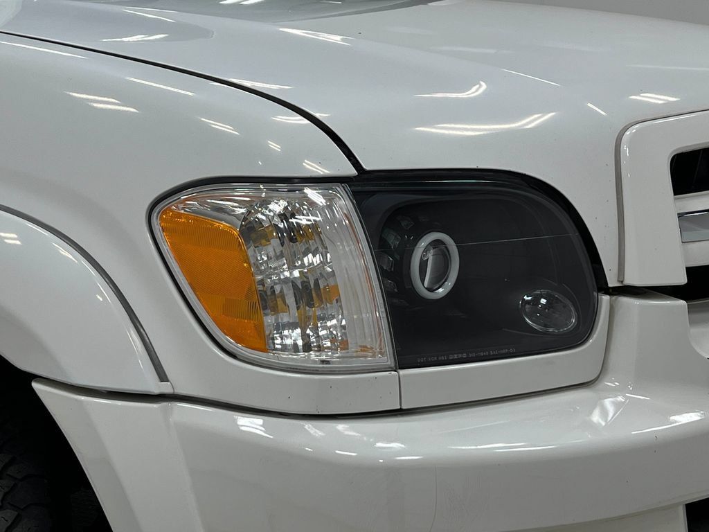 Used 2006 Toyota Sequoia SR5 AWD/4WD image 27