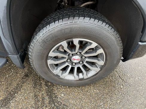 Used 2021 GMC Sierra 1500 AT4 AWD/4WD image 14