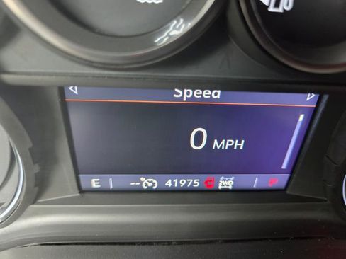 Used 2021 Chevrolet Silverado 1500 LT Trail Boss w/ Convenience Package II image 17