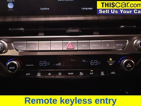 Used 2023 Kia Telluride EX w/ EX Captain's Chair Package image 18