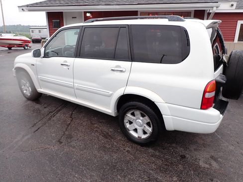 Used 2002 Suzuki XL7 4WD image 4