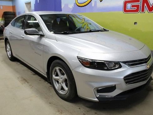 Used 2016 Chevrolet Malibu LS FWD image 3