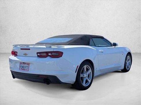 Used 2020 Chevrolet Camaro LT RWD image 5