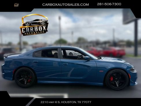 Used 2022 Dodge Charger Scat Pack w/ Plus Group RWD image 6