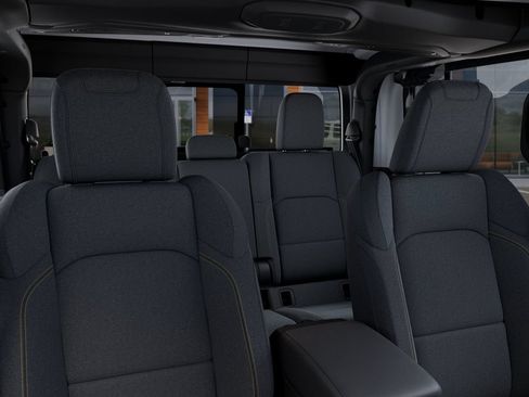 New 2025 Jeep Gladiator Sport AWD/4WD image 27