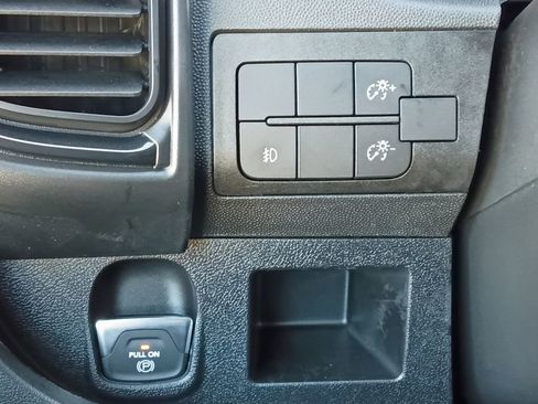 New 2026 RAM ProMaster 2500 w/ Convenience Group image 12