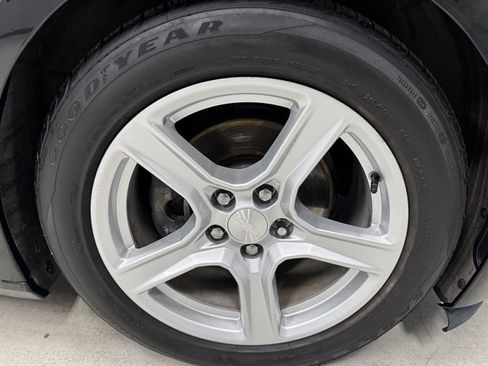 Used 2020 Chevrolet Camaro LT image 9