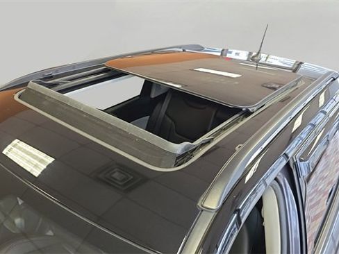 Used 2022 Jeep Compass Limited w/ Sun and Sound Group image 29