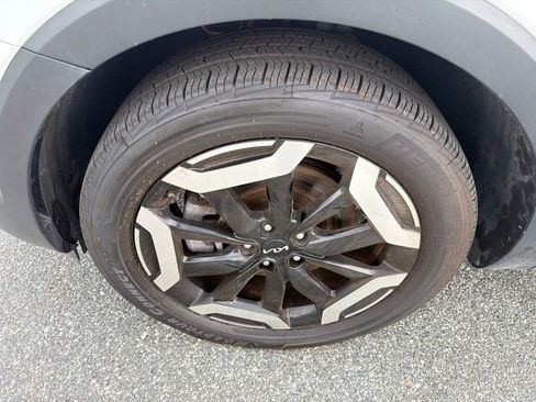 Used 2023 Kia Telluride S w/ S Sunroof Package FWD image 11