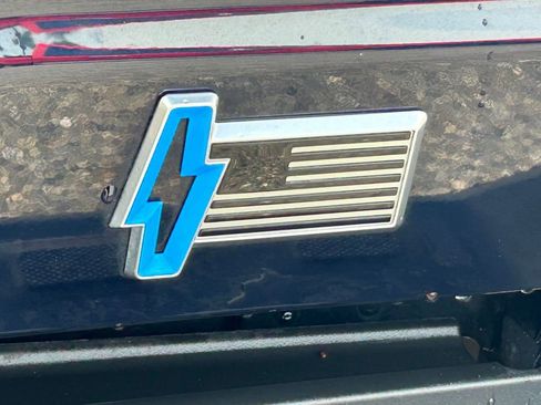 Used 2023 Ford F150 Lightning Platinum image 25