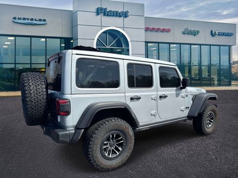 Used 2024 Jeep Wrangler Unlimited Sport image 2