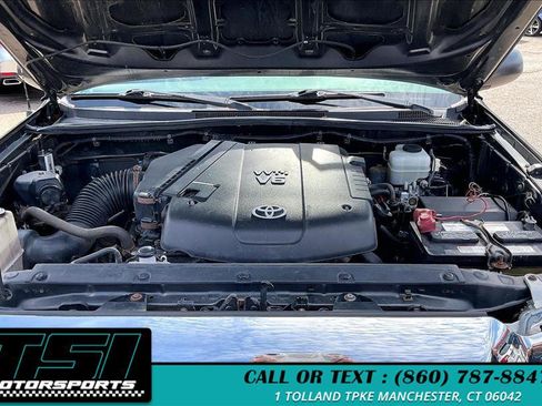 Used 2012 Toyota Tacoma 4x4 Double Cab w/ TRD Off-Road Pkg image 10