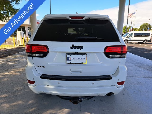Used 2018 Jeep Grand Cherokee Altitude AWD/4WD image 5