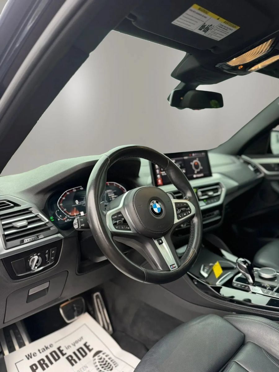 Used 2022 BMW X4 xDrive30i w/ M Sport Package AWD/4WD image 12