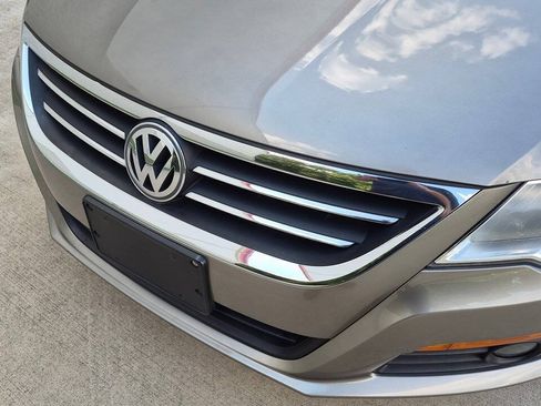 Used 2010 Volkswagen CC Sport FWD image 6