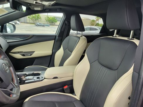 Used 2024 Lexus NX 250 FWD image 23