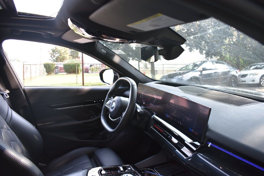 Used 2025 BMW 530i RWD image 18