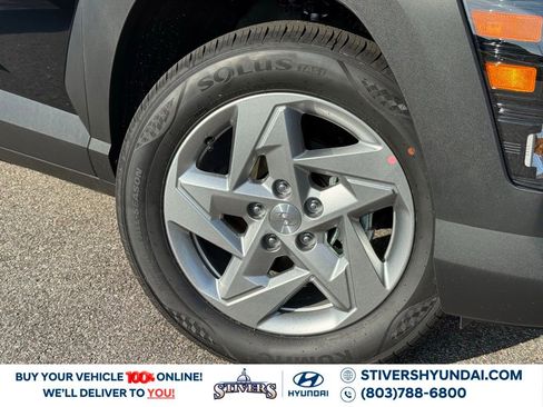 New 2026 Hyundai Kona SE image 5