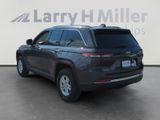 Used 2023 Jeep Grand Cherokee Laredo image 3