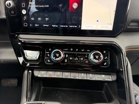 Used 2022 GMC Sierra 1500 AT4 w/ AT4 Premium Package AWD/4WD image 12