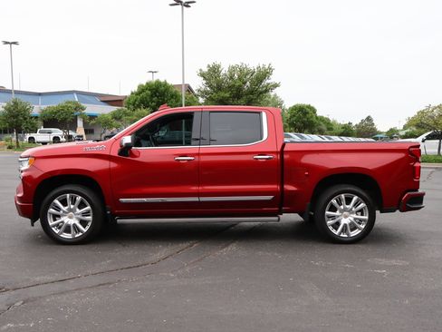 Used 2023 Chevrolet Silverado 1500 High Country w/ High Country Premium Package AWD/4WD image 37