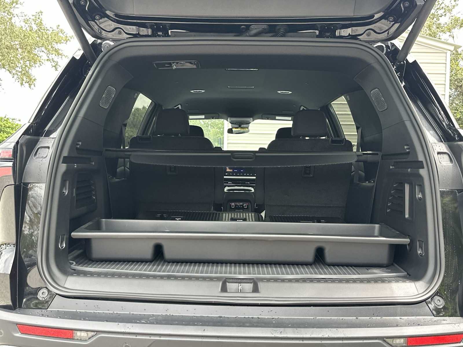 New 2026 Chevrolet Traverse LT w/ LPO, Floor Liner Package FWD image 25