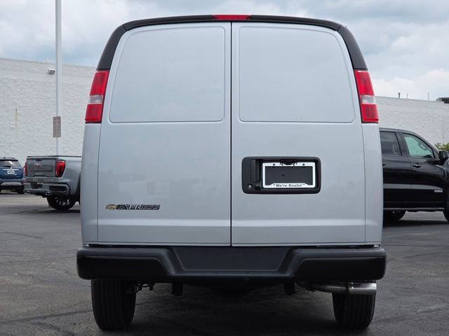 New 2026 Chevrolet Express 2500 w/ Driver Convenience Package RWD image 10